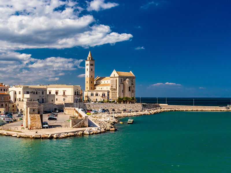 Comfort Bari - Puglia Turu Yılbaşı Özel FreeBird Hava Yolları ile 6 Gece