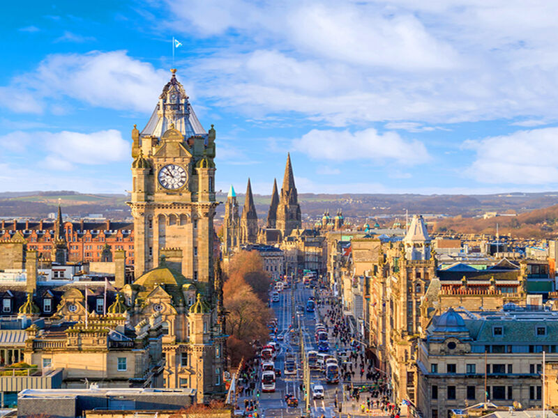 Comfort Büyük Britanya Turu THY ile 8 Gece Ekstra Turlar Dahil 2026 Dönemi