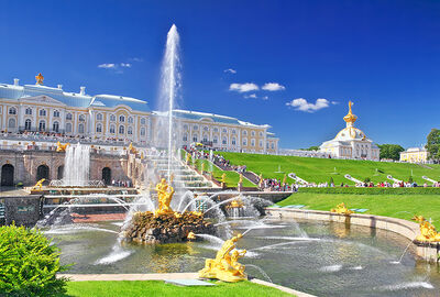 VİZE DAHİL BİR RUSYA MASALI TURU Moskova & St. Petersburg