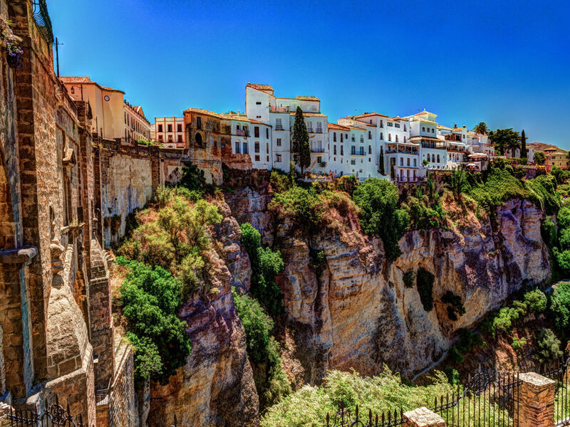 Comfort İspanya & Endülüs Turu Türk Hava Yolları ile 7 Gece Ekstra Turlar Dahil BCN-MAD 2026 Dönemi