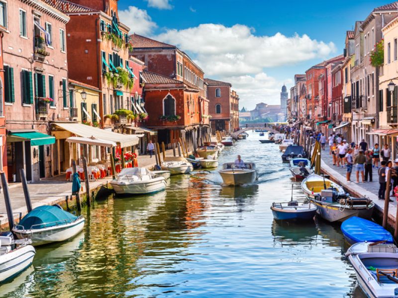 Milano Serüveni Corendon Hava Yolları ile 3 Gece MXP-MXP