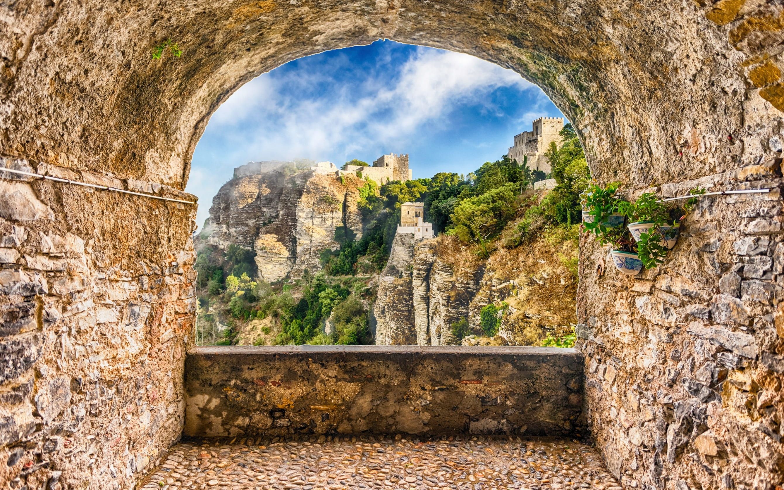 Amalfi 'den Sicilya 'ya Güney İtalya Masalı 2027 Dönemi