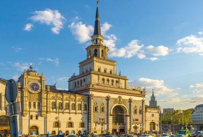 VİZE DAHİL BİR RUSYA MASALI TURU Moskova & St. Petersburg