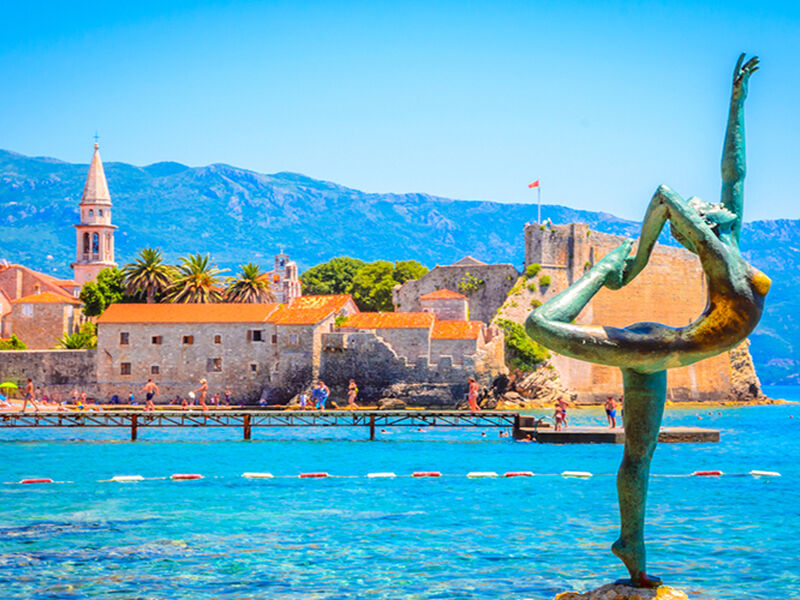 Budva Air Montenegro Hava Yolları ile 4 Gece 5 Gün (TIV-TGD) Haziran - Ekim 2025 Her Pazar Hareket EX026